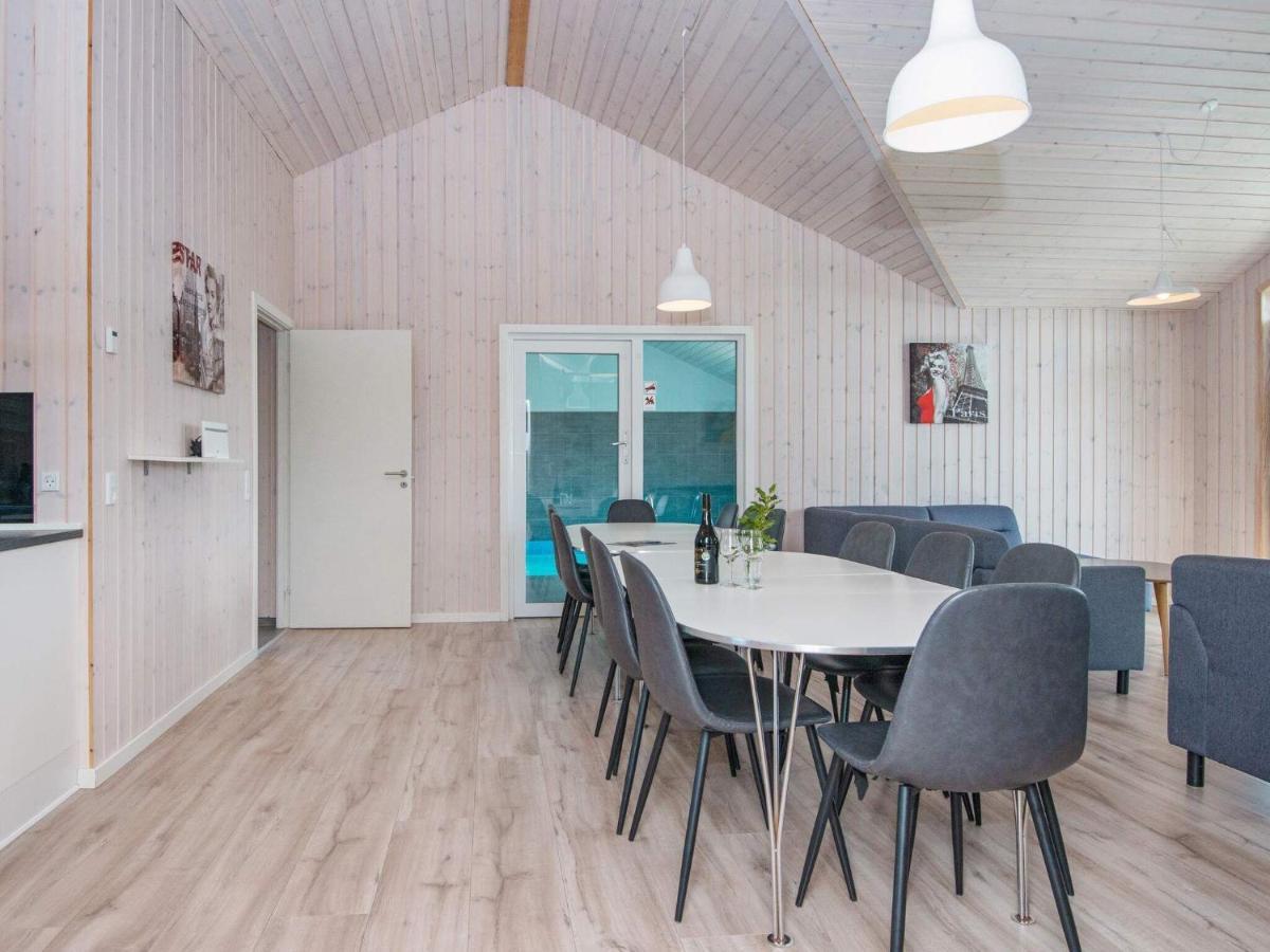 16 Person Holiday Home In R M Rømø Kirkeby Exterior foto