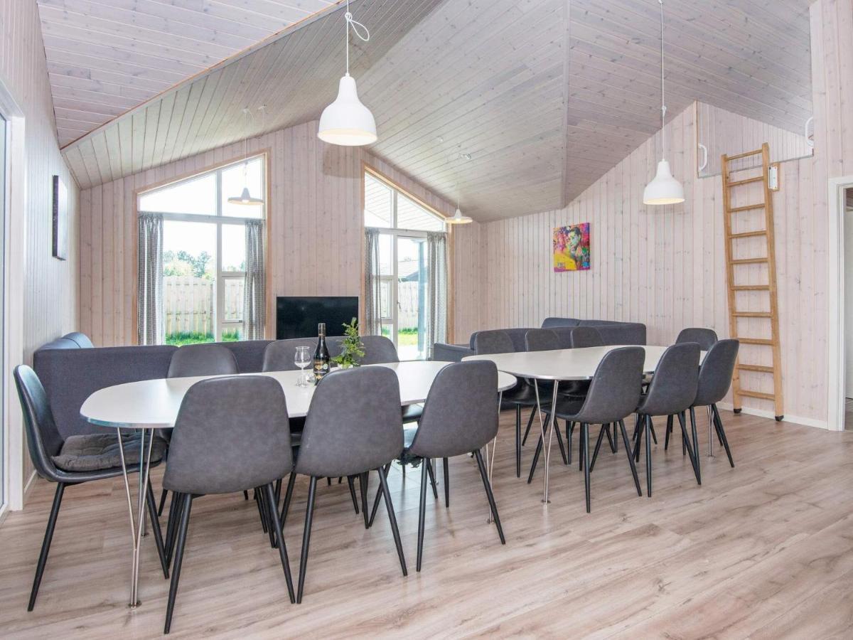 16 Person Holiday Home In R M Rømø Kirkeby Exterior foto